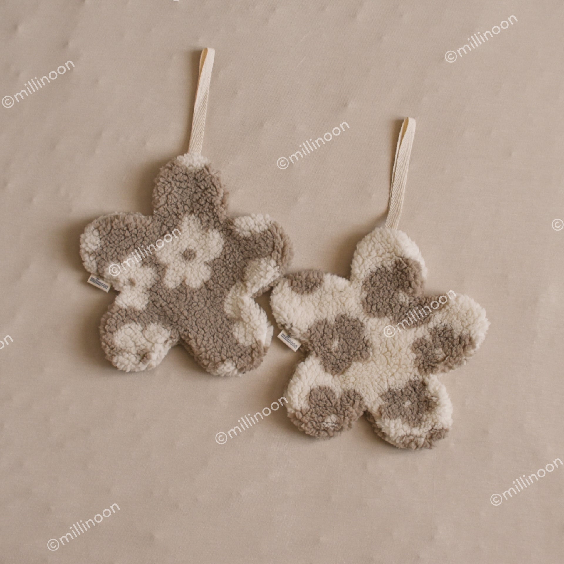 Attache tétine big fleur sherpa daisy ecru taupe