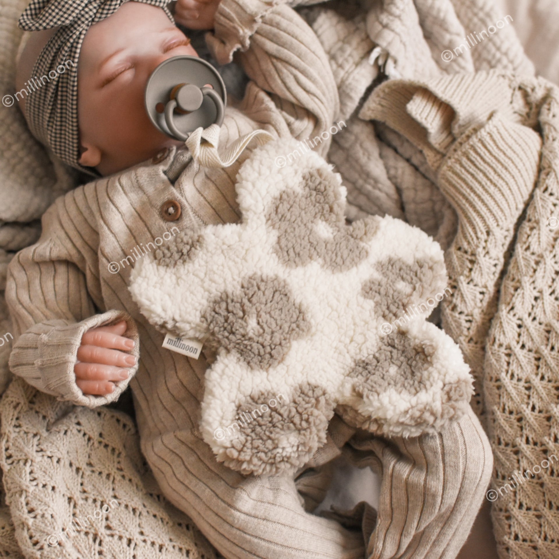 Attache tétine big fleur sherpa daisy ecru taupe