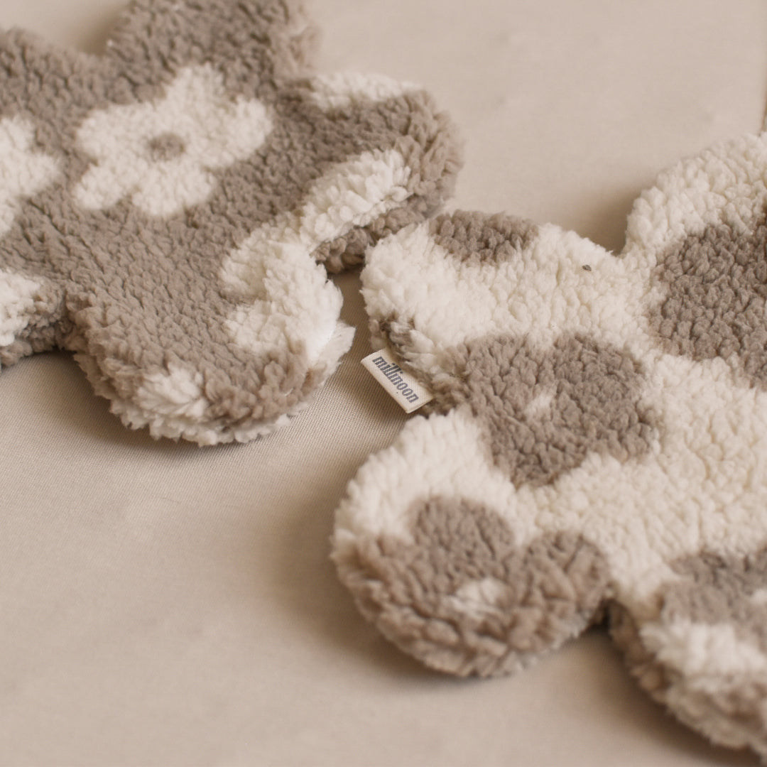 Attache tétine big fleur sherpa daisy ecru taupe