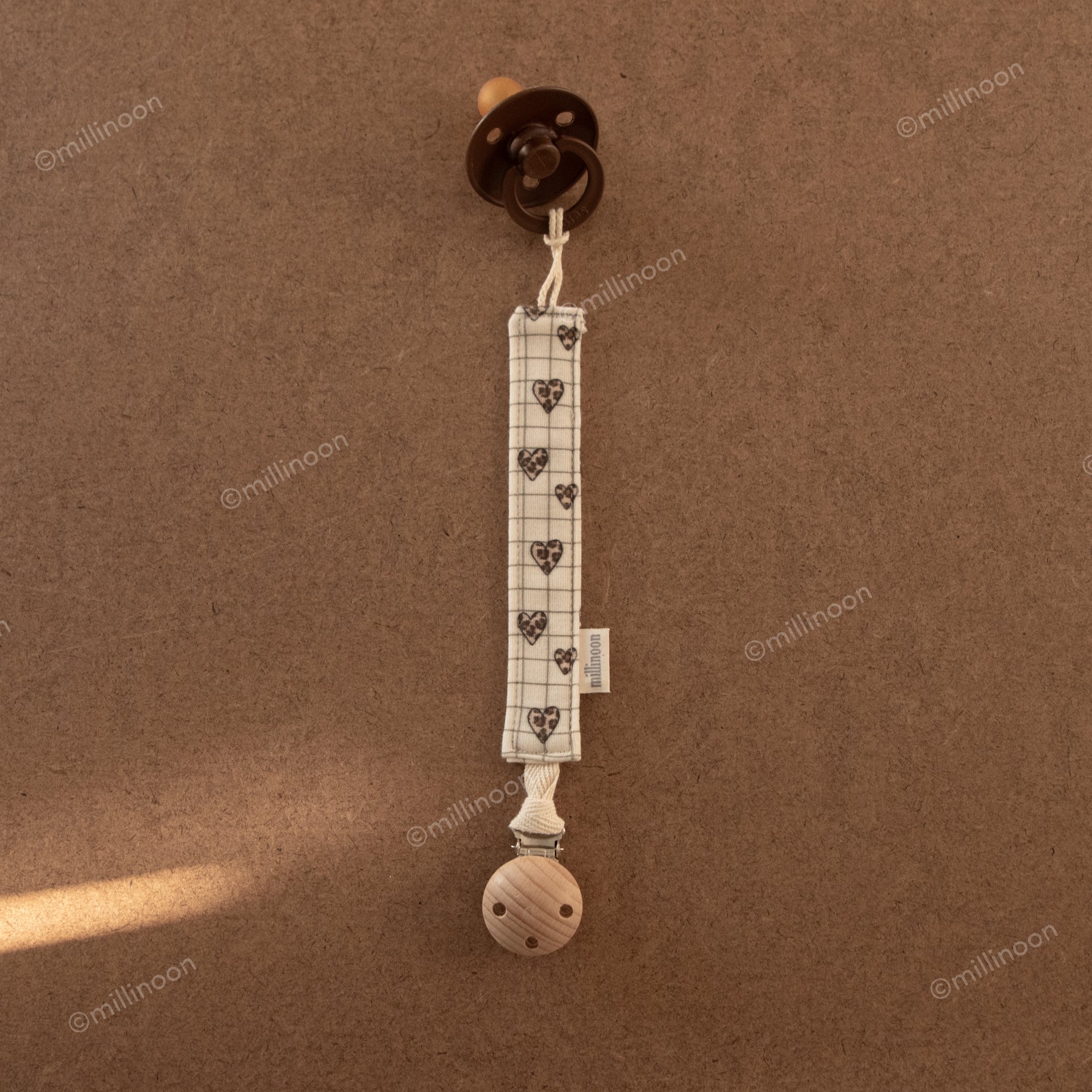 Attache tétine maille coton bio carreau coeur graou