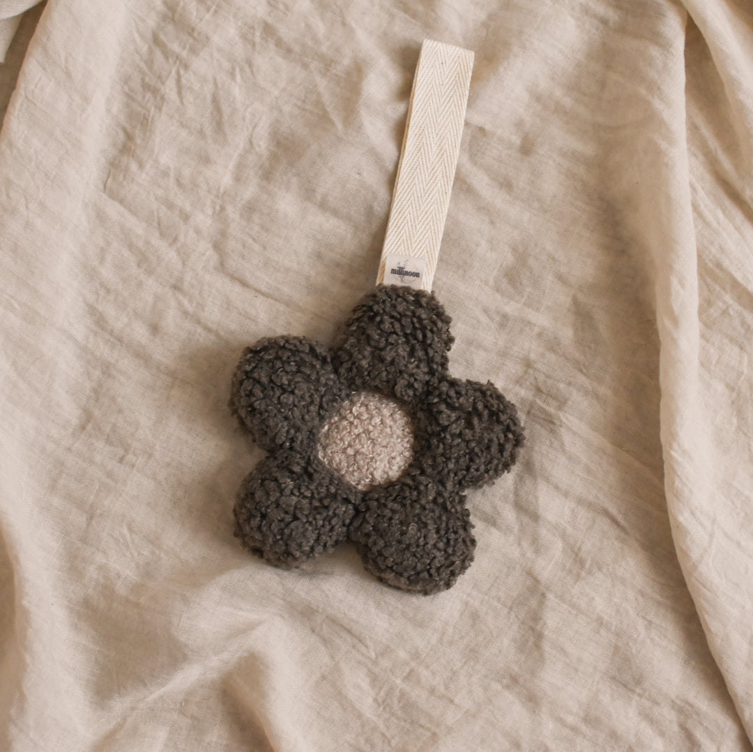 Attache tétine fleur sherpa brun taupe