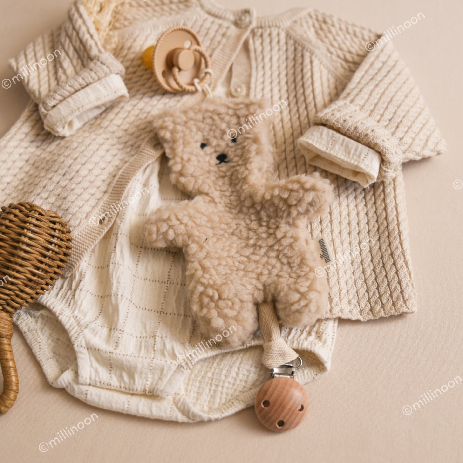 Attache tétine clip ourson sherpa beige