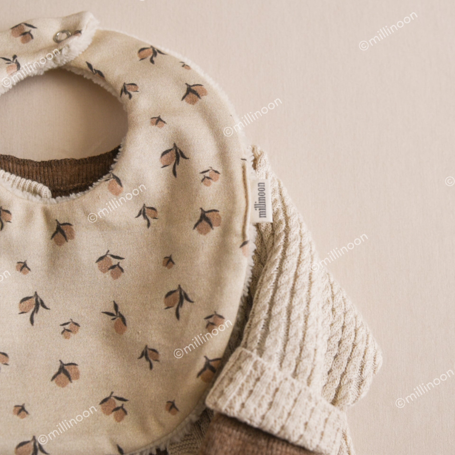 Bavoir maille coton bio citron beige