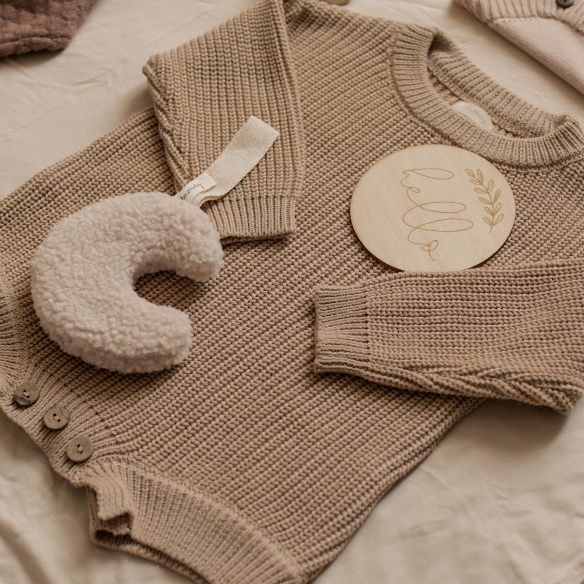Barboteuse tricot bébé oversize Beige