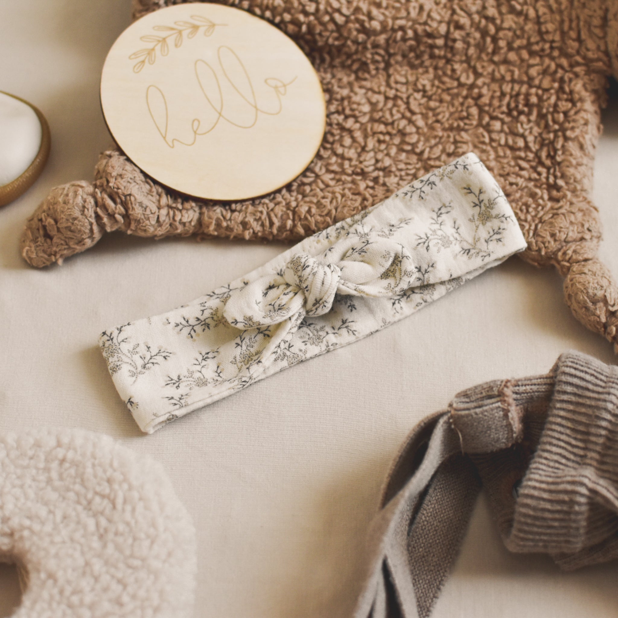 Bandeau gaze bio fleuri écru