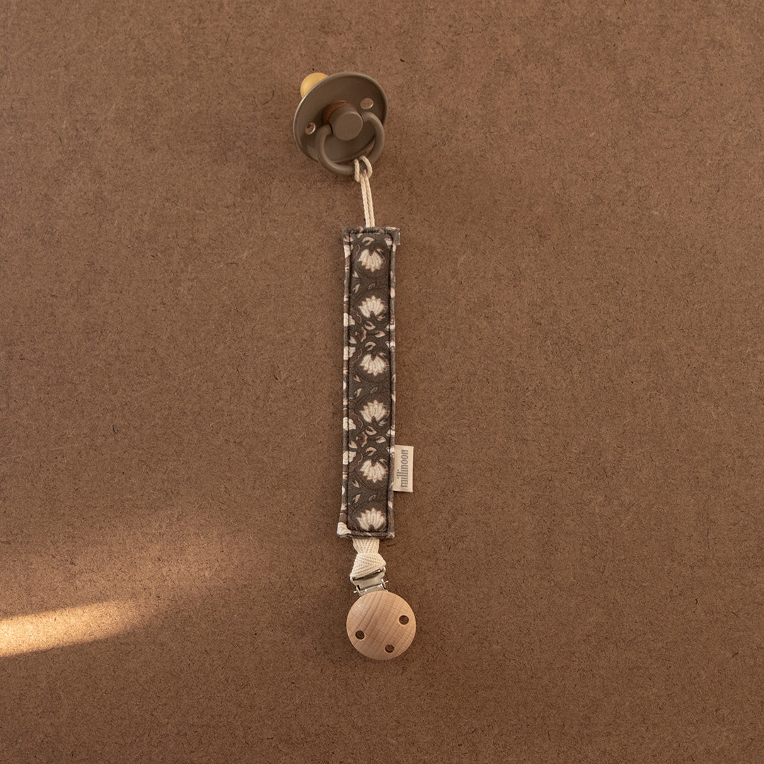 Attache tétine maille coton bio indien brun